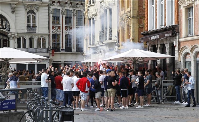 Euro 2016: Plus de 320 interpellations et 196 gardes à vue